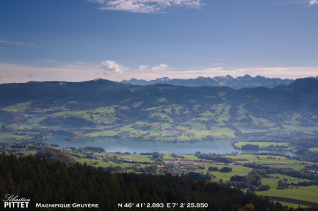 Lac de la Gruyère, Beautiful Switzerland, oct. 2020